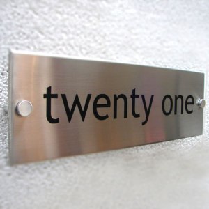 Stainless_steel_sign_04