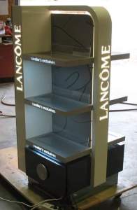 acrylic-display-stands-504c4cad742343589cde