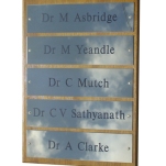 brass-nameplates-for-doctors-surgery1